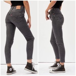 Levi’s Wedgie Skinny Jet Pack